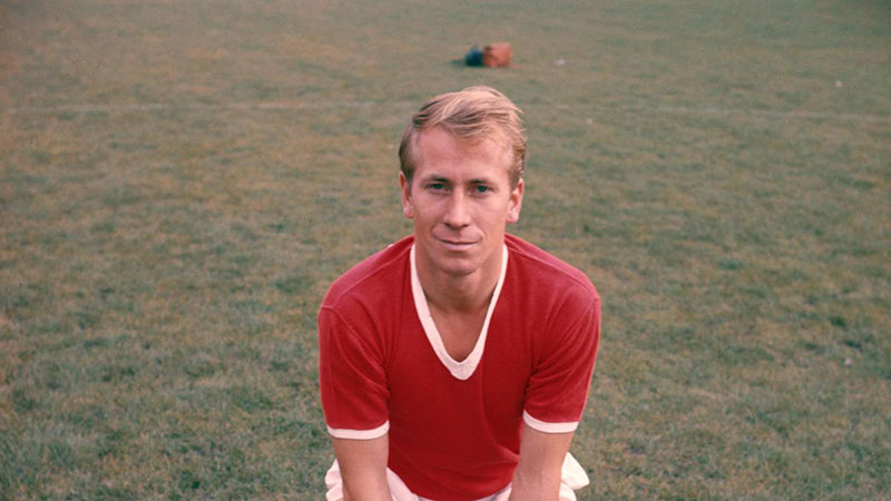 Bobby Charlton là huyền thoại của Man Utd